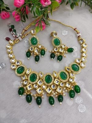 Isha Emerald Green Kundan Necklace Set