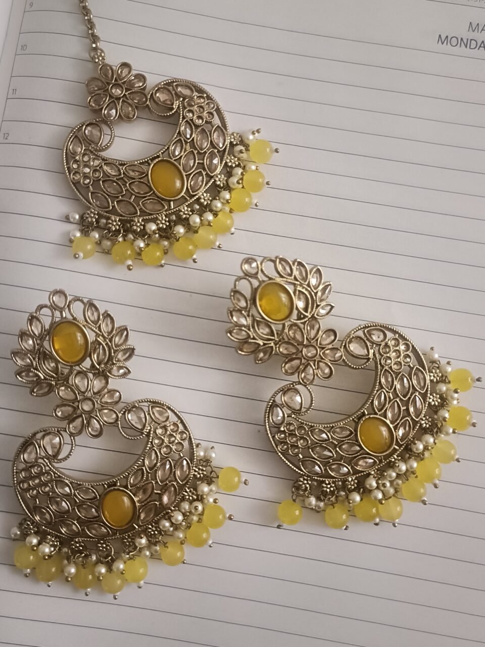 Yahira Yellow Maangtika Set